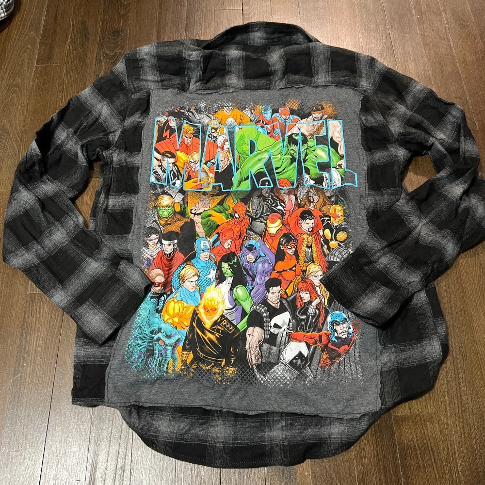 Custom Marvel Flannel size Medium